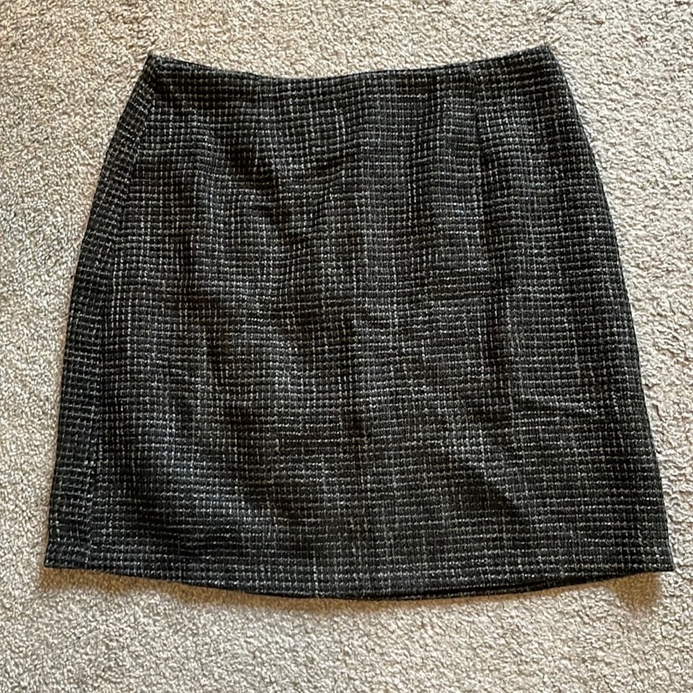 NEW Pink Lily Tweed Skirt - Black